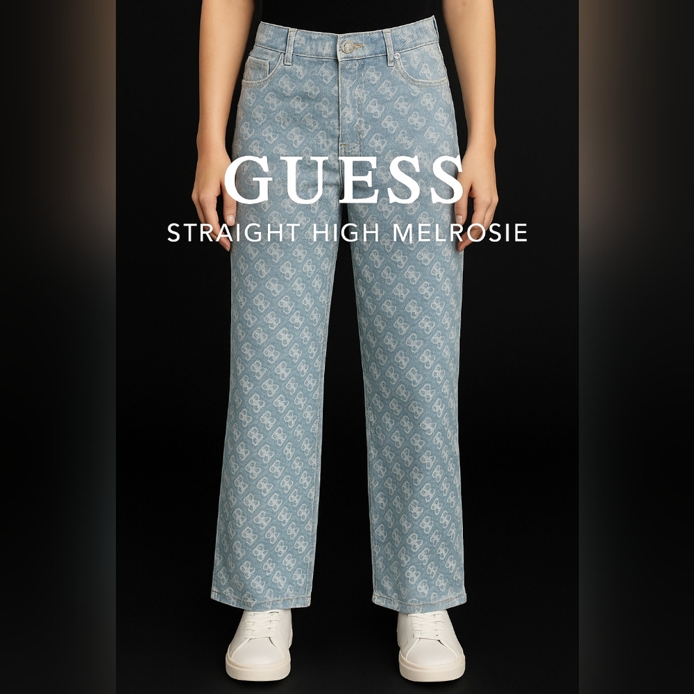Guess Women’s Straight High Melrosie Monogram Jeans Light Wash Size 28